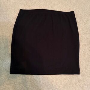 |SOLD| Wild Fable ButterBliss Black Mini Skirt